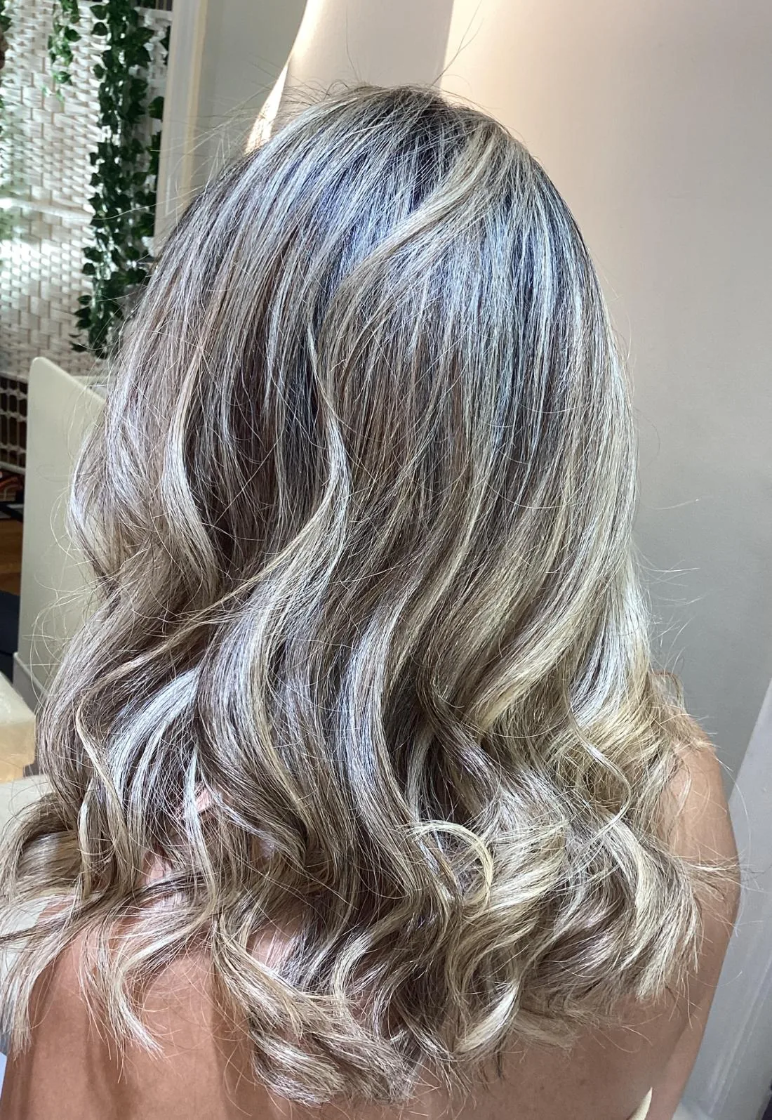 Detalhe das ondas em tons frios